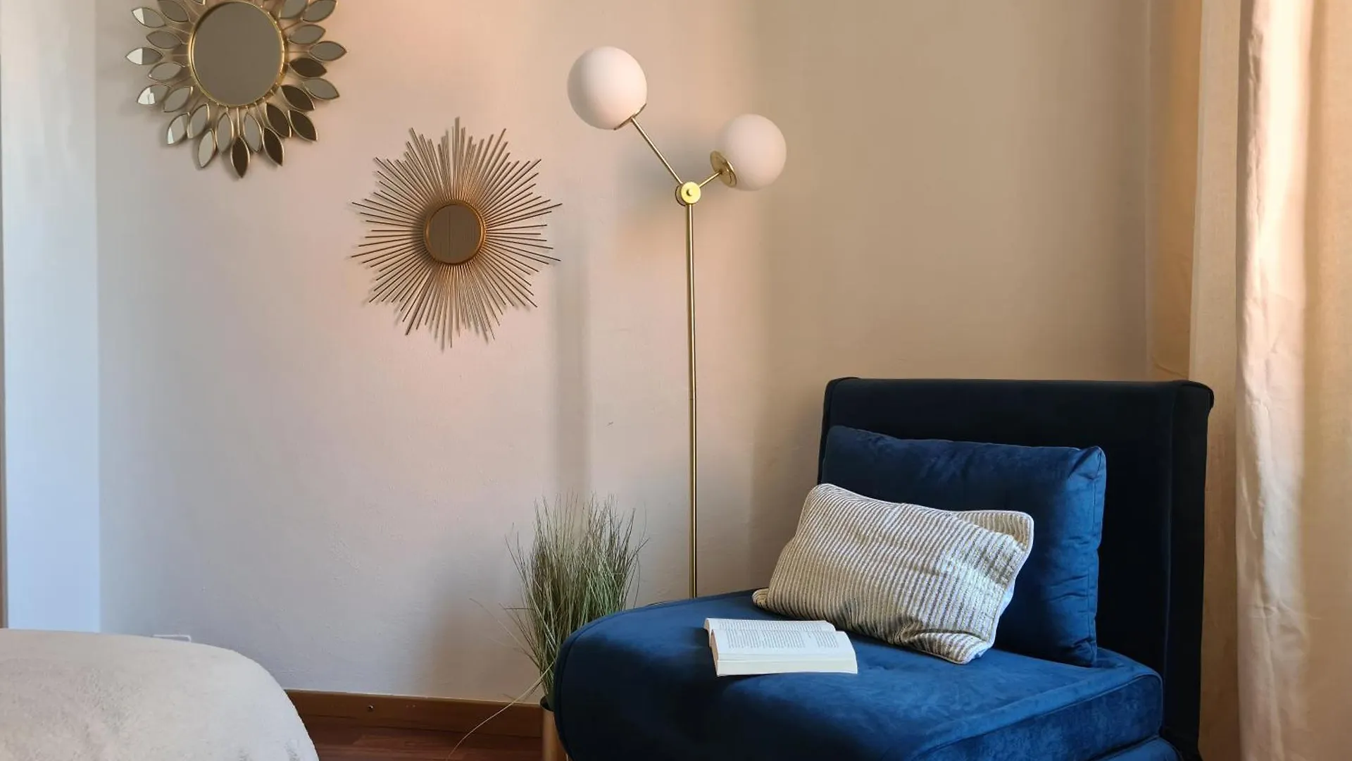 Aurum Suite - Near The Duomo, Milano